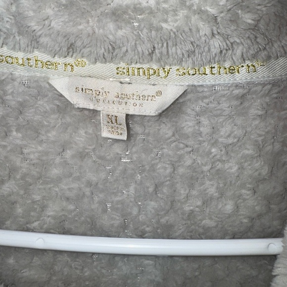 Simply Southern Women’s Fleece Snap Front Closure Shacket Size XL Beige - Picture 3 of 5